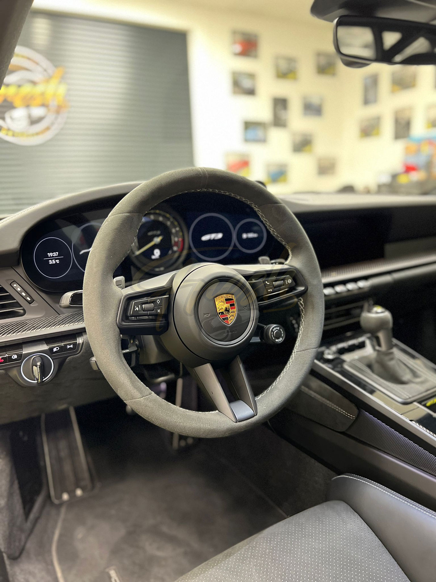 volant alcantara porche